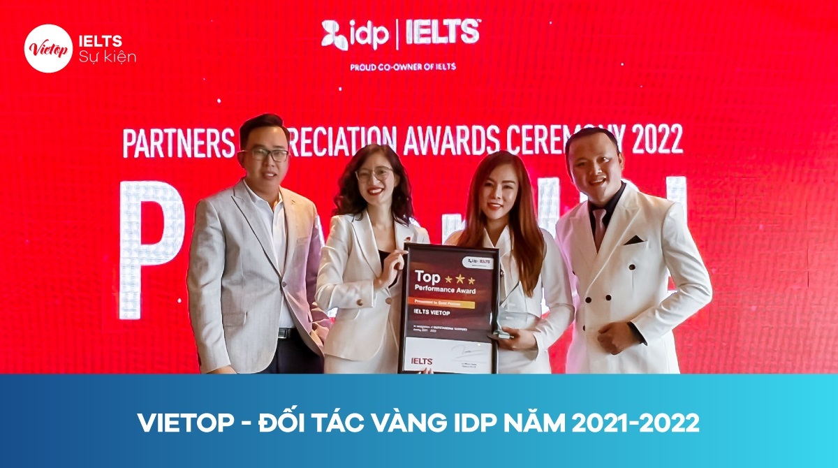 Vietop hân hạnh đối tác vàng IDP năm 2021-2022