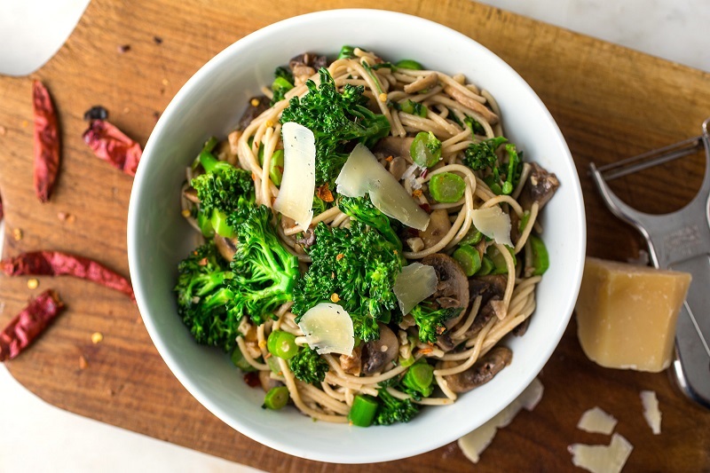 Lemony Broccolini Pasta