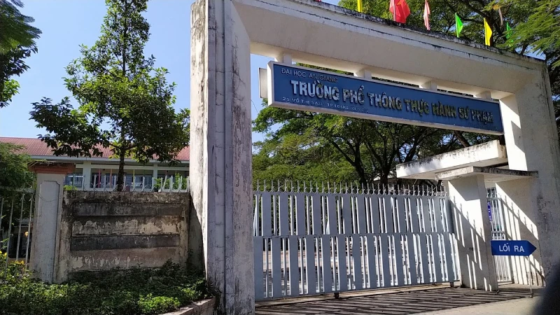 Trường Phổ Thông Thực Hành Sư Phạm