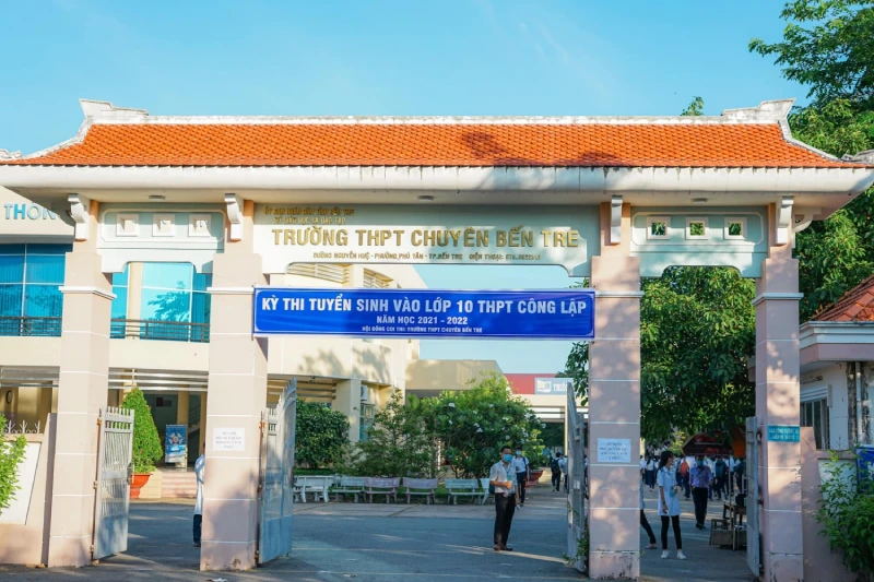 Trường THPT Chuyên Bến Tre