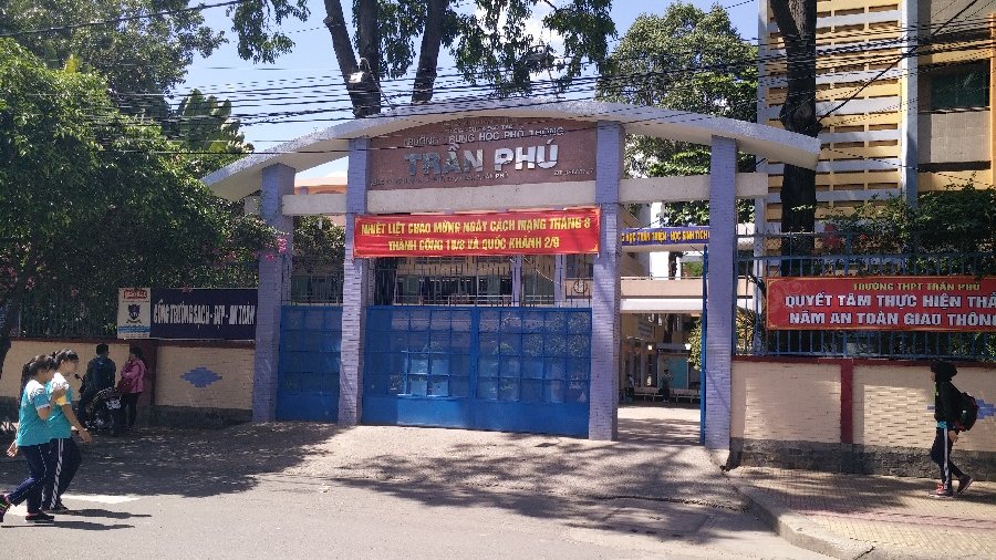 Trường THPT Trần Phú