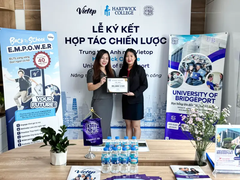 Vietop ký kết hợp tác chiến lược cùng Hartwick College và University of Bridgeport