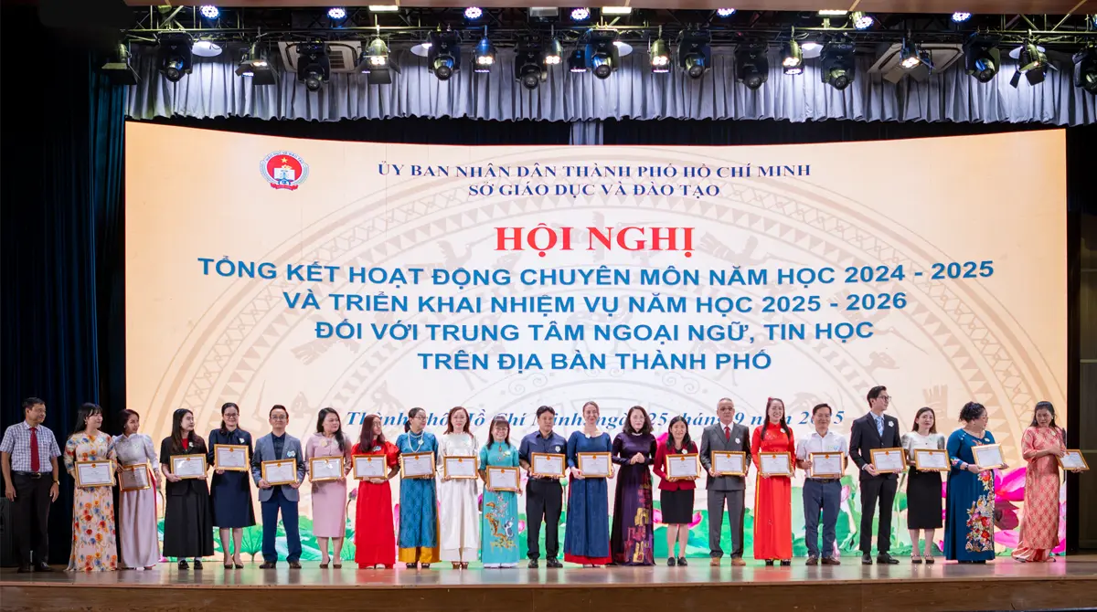 Niềm vinh dự của Vietop tại Hội nghị tổng kết hoạt động chuyên môn năm học 2024-2025