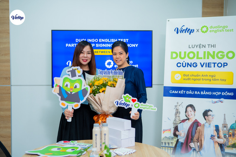 Ảnh sự kiện trao đổi hợp tác với Duolingo
