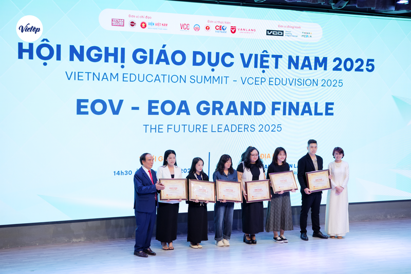 Hành tình vươn tầm của 3 chiến binh Vietop tại English Olympics of Vietnam (EOV) 2025