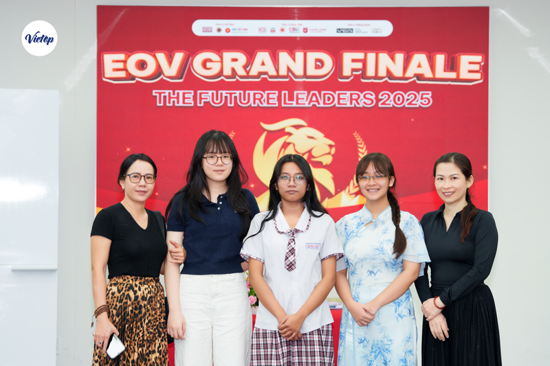 Hành tình vươn tầm của 3 chiến binh Vietop tại English Olympics of Vietnam (EOV) 2025