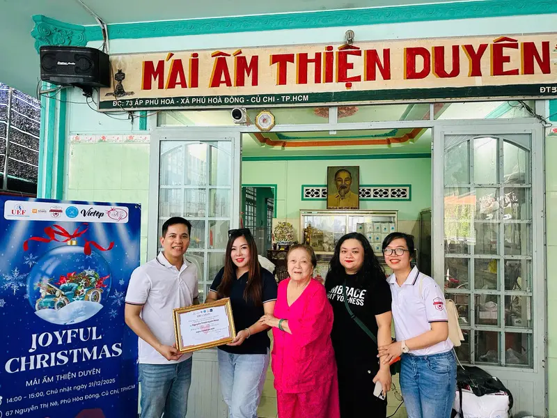 Vietop trao quà tại Mái ấm Thiện Duyên