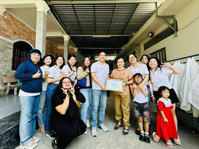 Vietop trao quà tại Mái ấm Thiện Duyên