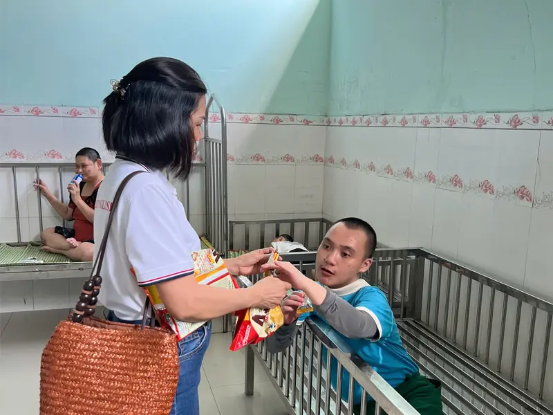 Vietop trao quà tại Mái ấm Thiện Duyên