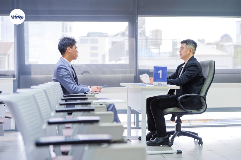 vietop tổ chức thi thử ielts cùng đại học hoa sen