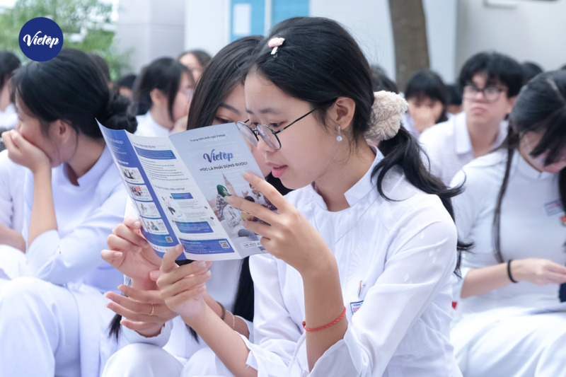 Vietop school tour Vũng Tàu