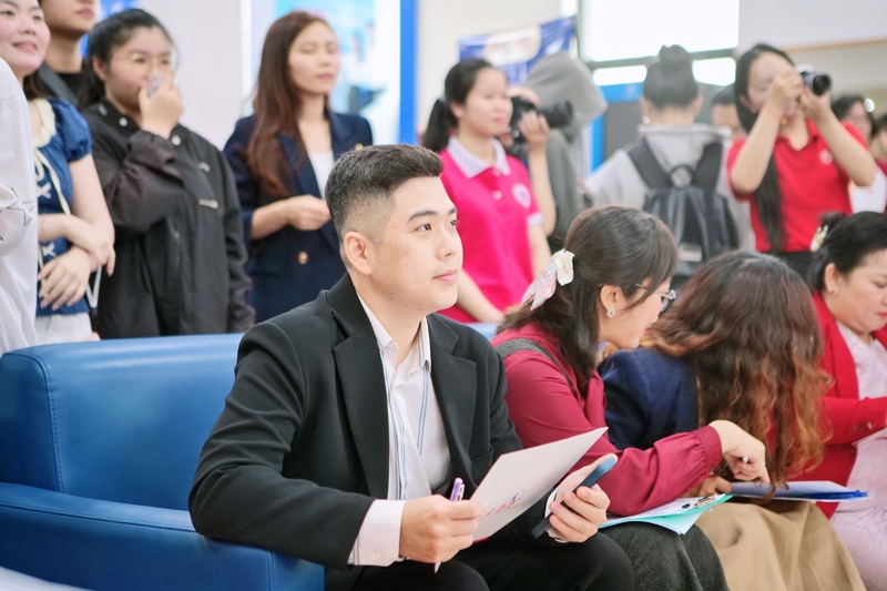 Vietop đồng hành cùng “The English Culture Day 4.0” tại UEF