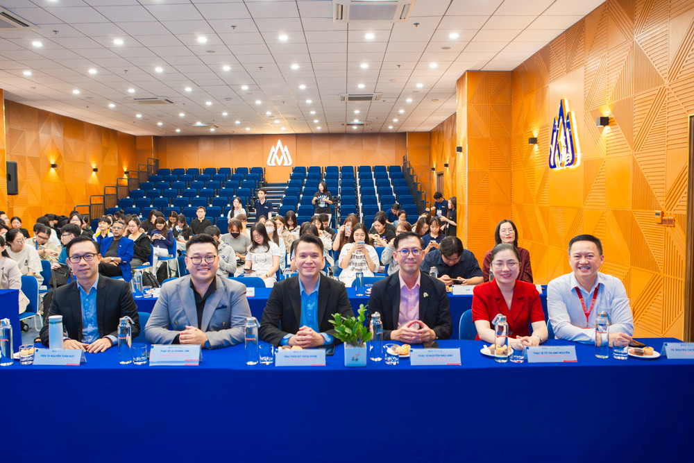 Vietop English ký kết hợp tác (MOA) cùng Viện Anh ngữ và Hội nhập Quốc tế