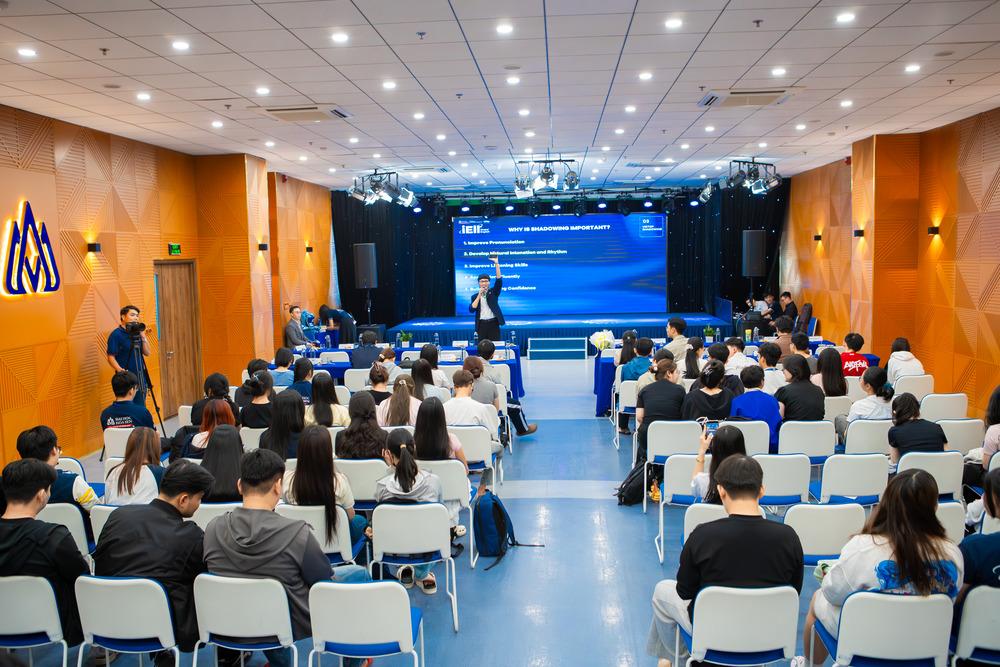 Vietop English ký kết hợp tác (MOA) cùng Viện Anh ngữ và Hội nhập Quốc tế